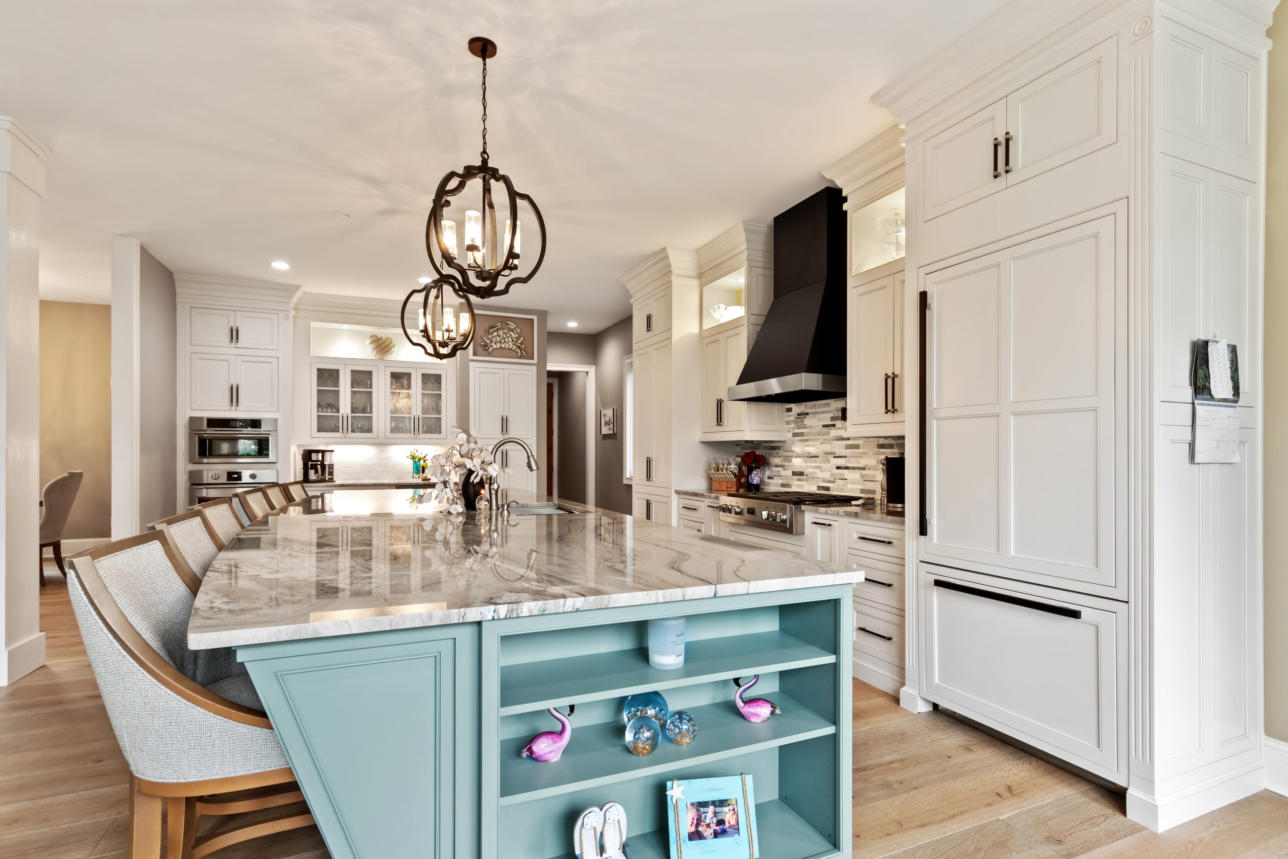 Choosing the Perfect Color Palette for Your Kitchen Remodel