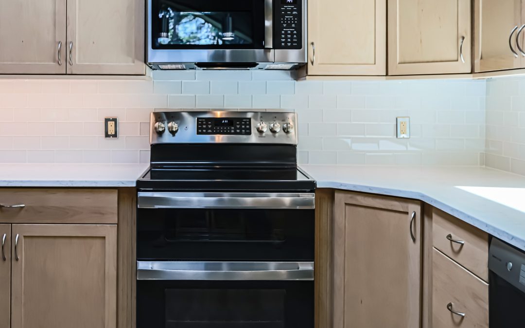 Why Do Custom Kitchen Cabinets Work So Well In Coastal Georgia Kitchens?
