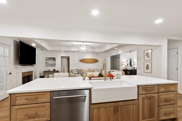 farmhouse sink kitchen island