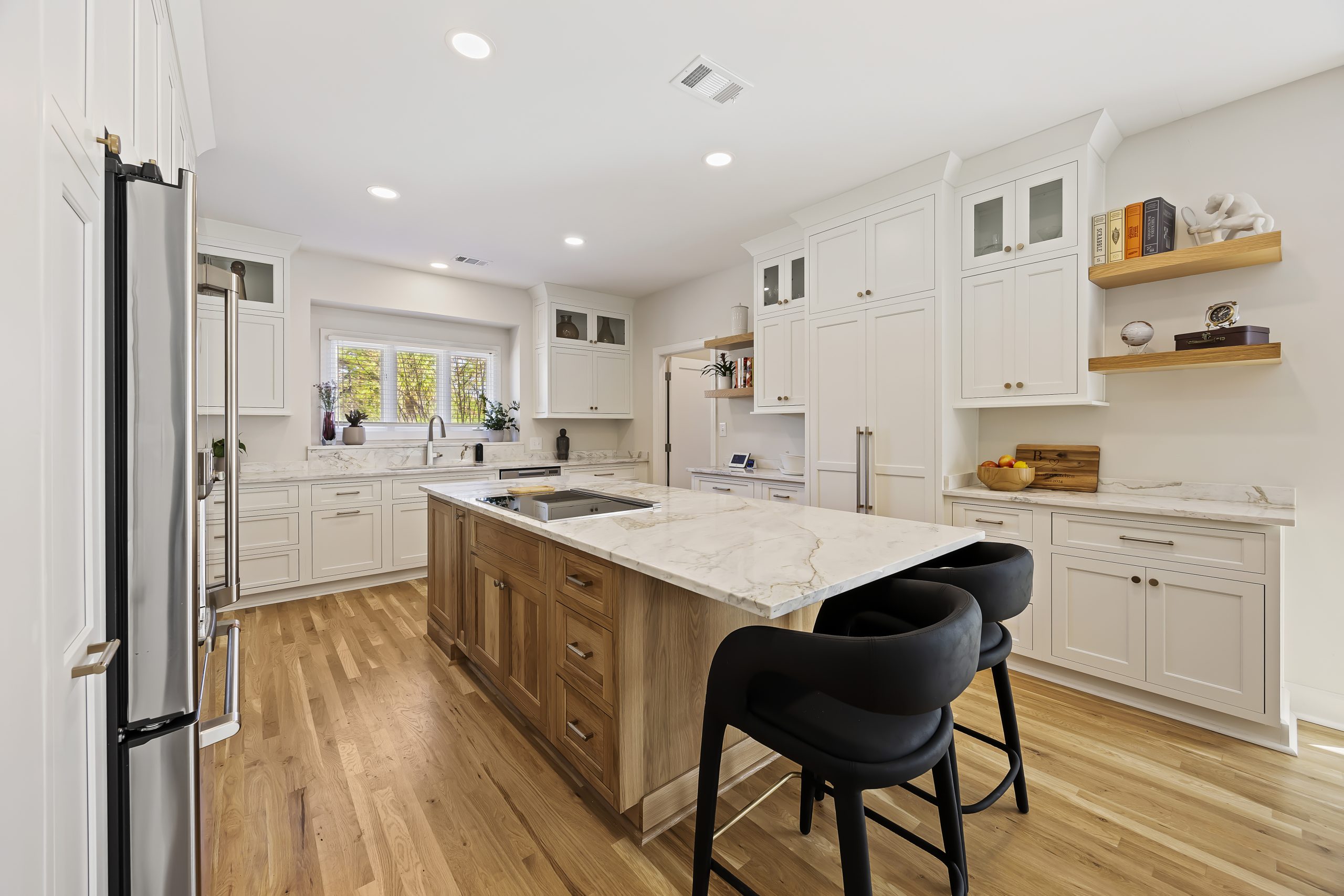 Why Renovate Your Kitchen Instead of Buying a New Home in 2025?