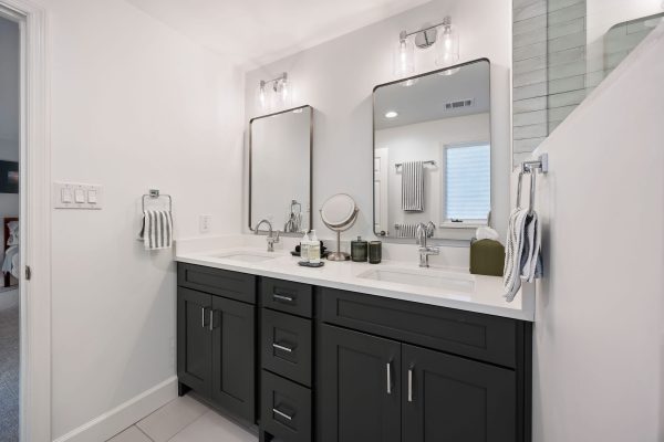 custom bathroom vanities